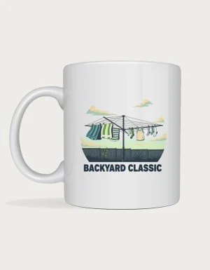 Clothesline mug: Retro illustration of a rotary clothesline with colourful washing in a backyard at dusk, above the words Backyard Classic